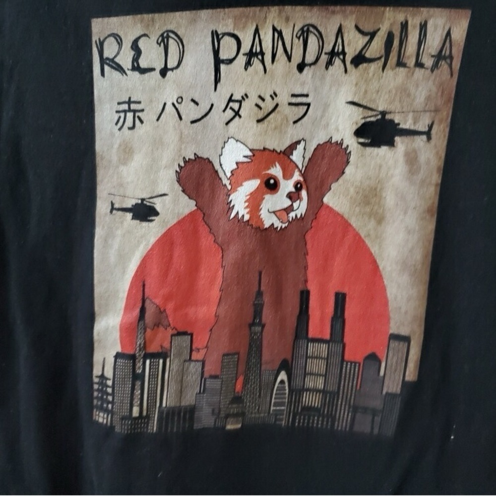 Red‎ Panda Lover Red Pandazilla Vintage T-Shirt, Panda Shirt - Picture 2 of 2